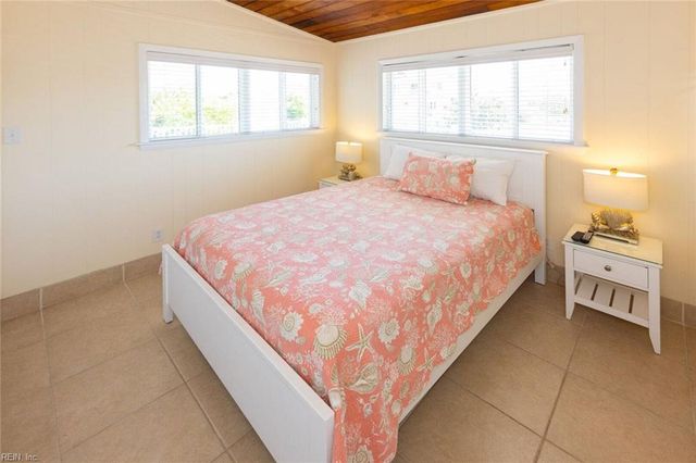 3617 Sandfiddler RD, Virginia Beach, VA 23456