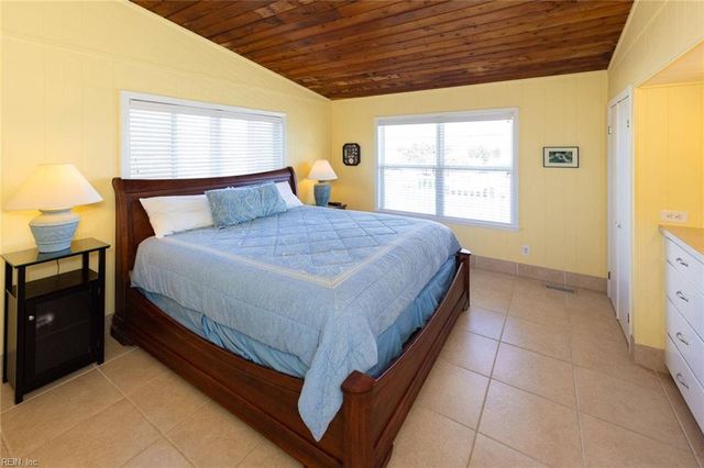 3617 Sandfiddler RD, Virginia Beach, VA 23456