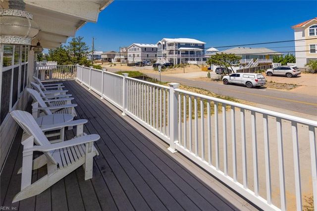 3617 Sandfiddler RD, Virginia Beach, VA 23456