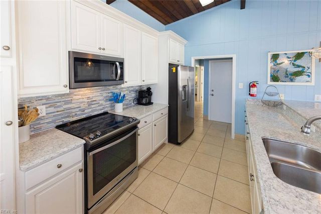 3617 Sandfiddler RD, Virginia Beach, VA 23456