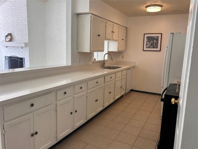 10502 Long River Drive, Sugar Land, TX 77498