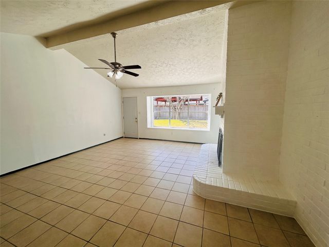 10502 Long River Drive, Sugar Land, TX 77498