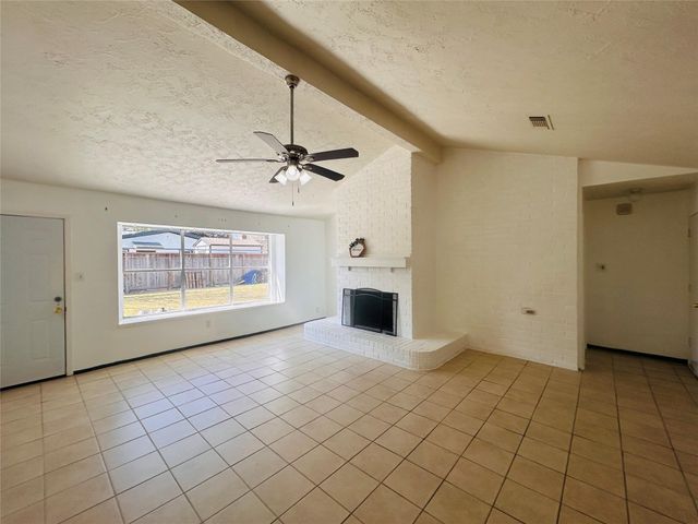 10502 Long River Drive, Sugar Land, TX 77498