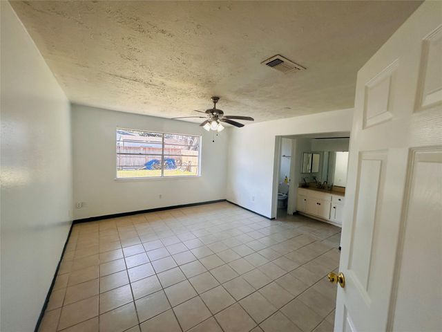 10502 Long River Drive, Sugar Land, TX 77498