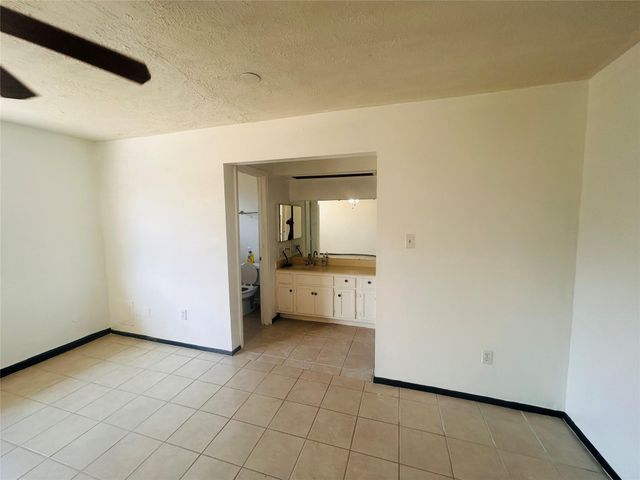 10502 Long River Drive, Sugar Land, TX 77498