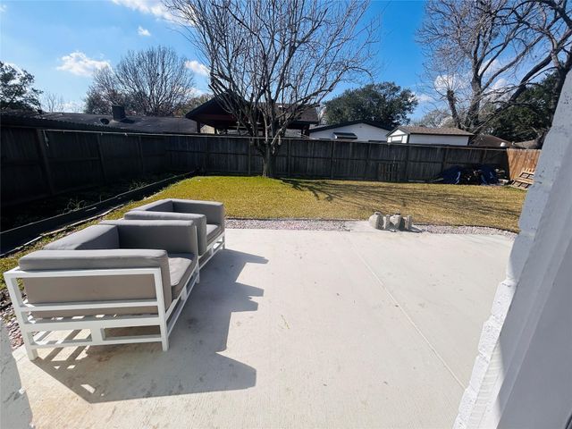 10502 Long River Drive, Sugar Land, TX 77498