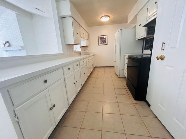 10502 Long River Drive, Sugar Land, TX 77498