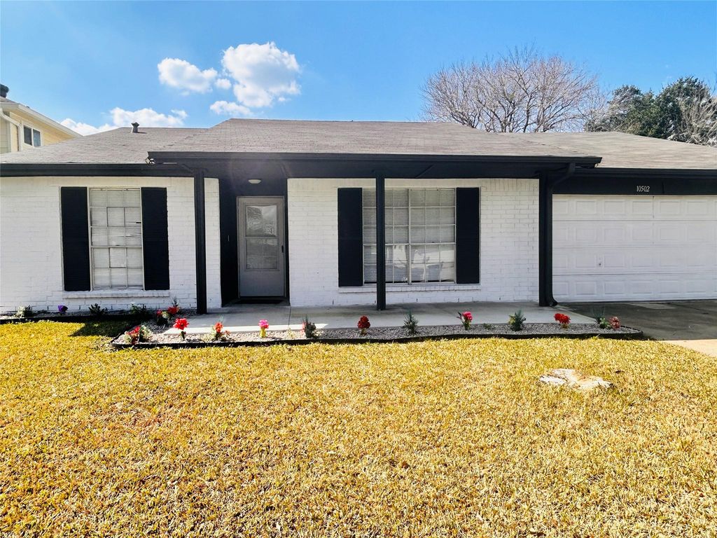 10502 Long River Drive, Sugar Land, TX 77498