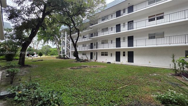 3360 Spanish Moss Terrace 104, Lauderhill, FL 33319