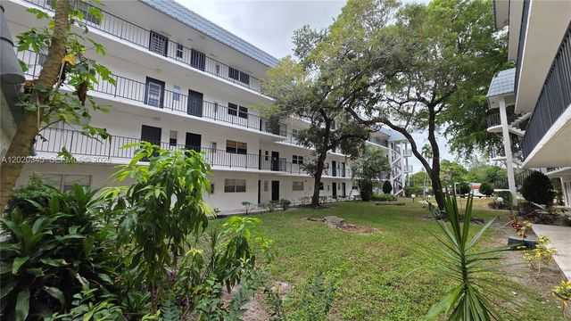 3360 Spanish Moss Terrace 104, Lauderhill, FL 33319