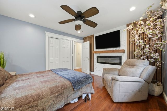 52 Barbara Dr, Pompton Lakes Boro, NJ 07442