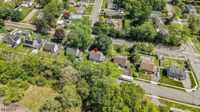 52 Barbara Dr, Pompton Lakes Boro, NJ 07442