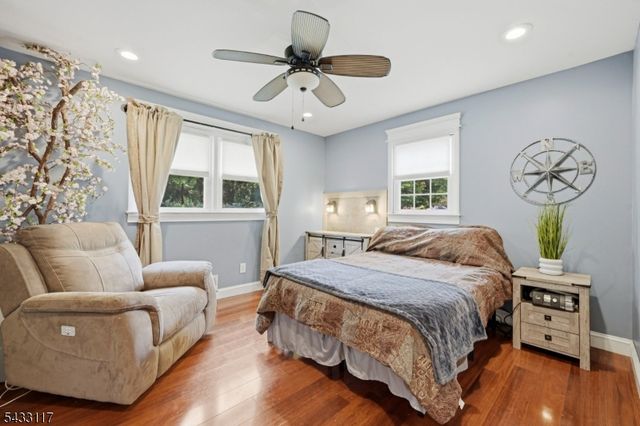 52 Barbara Dr, Pompton Lakes Boro, NJ 07442