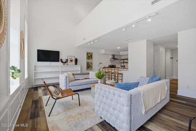 20 S Front Street Unit R1, Wilmington, NC 28401