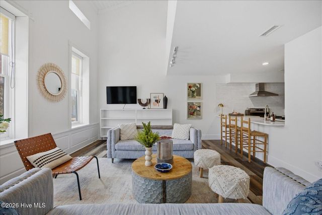 20 S Front Street Unit R1, Wilmington, NC 28401
