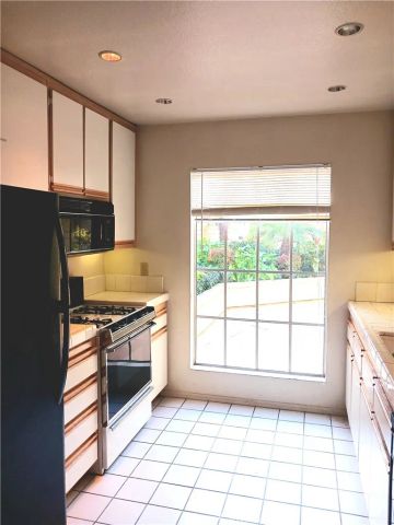 3605 E Anaheim 225, Long Beach, CA 90804