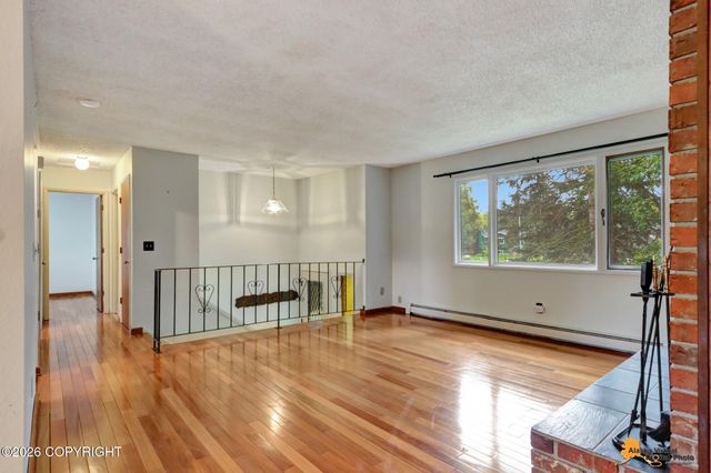 3003 Kerry Circle, Anchorage, AK 99504