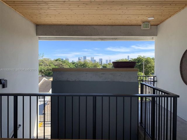 1053 NW 29th Street, Miami, FL 33127