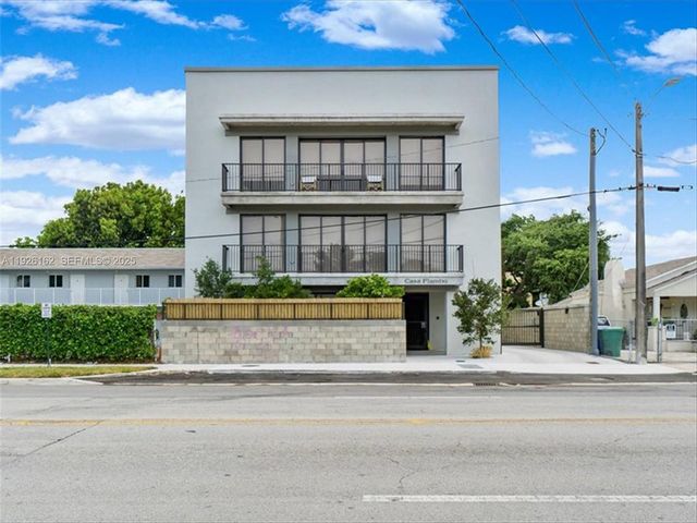 1053 NW 29th Street, Miami, FL 33127
