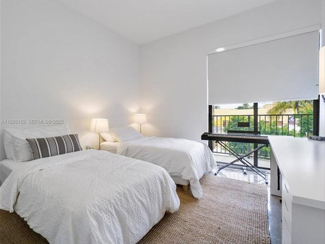 1053 NW 29th Street, Miami, FL 33127