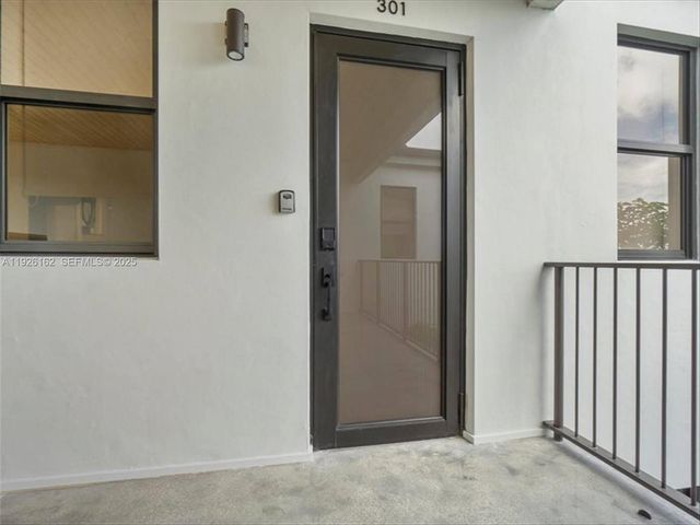 1053 NW 29th Street, Miami, FL 33127
