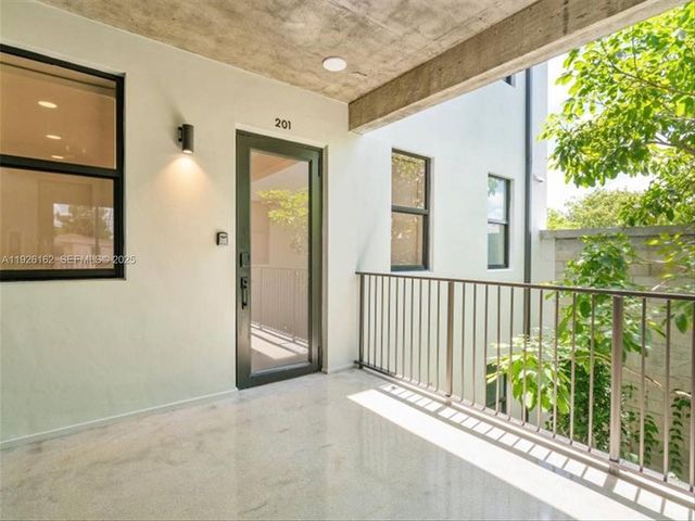 1053 NW 29th Street, Miami, FL 33127