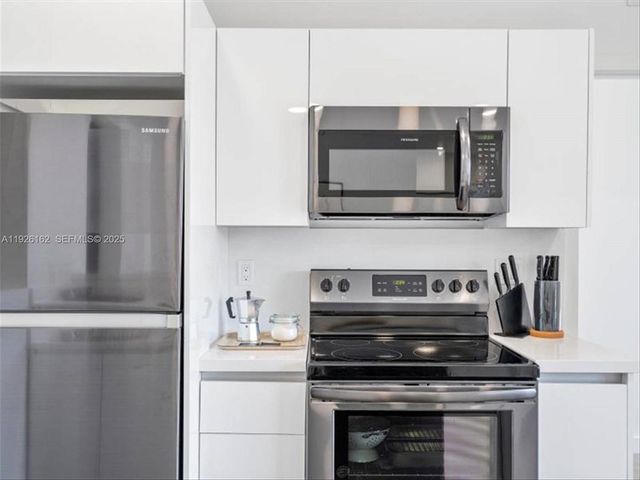 1053 NW 29th Street, Miami, FL 33127