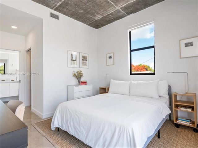 1053 NW 29th Street, Miami, FL 33127