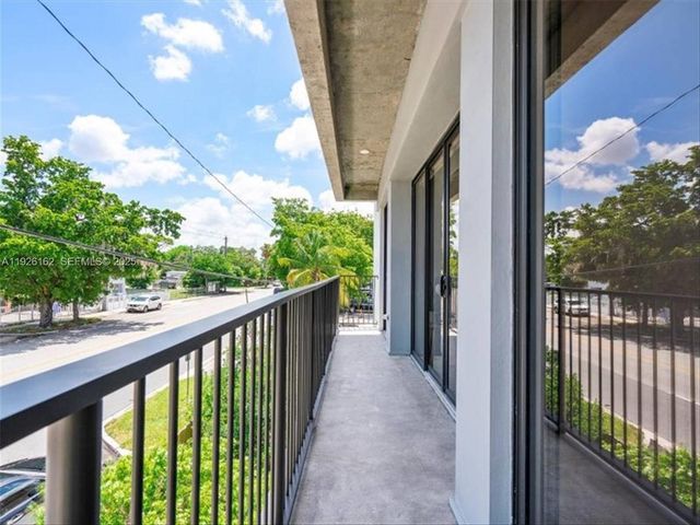 1053 NW 29th Street, Miami, FL 33127