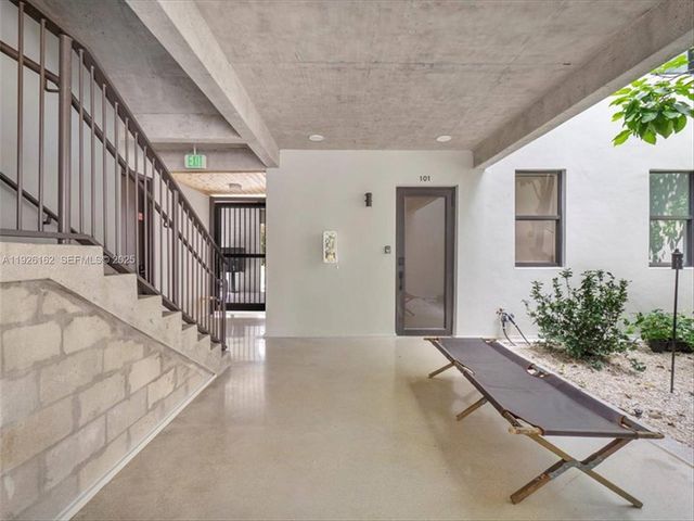 1053 NW 29th Street, Miami, FL 33127