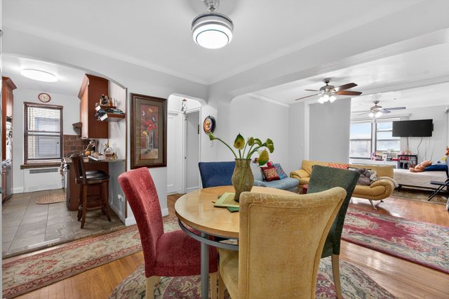 3535 75th St Apt 524, New York City, NY 11372