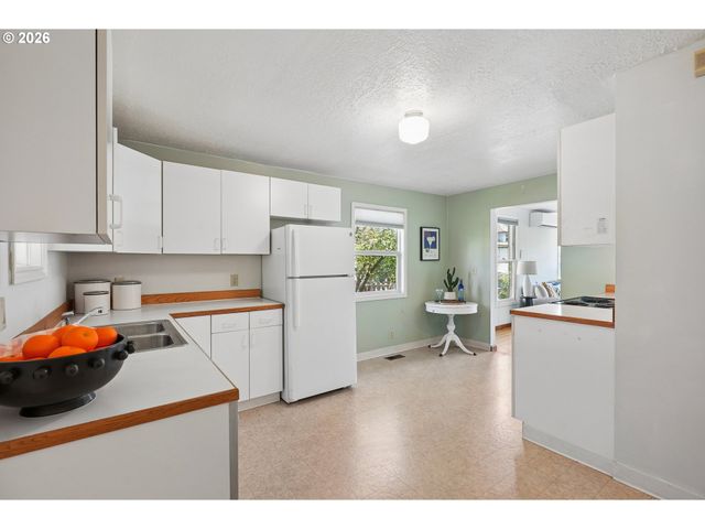 4911 Ne 13TH Ave, Portland, OR 97211