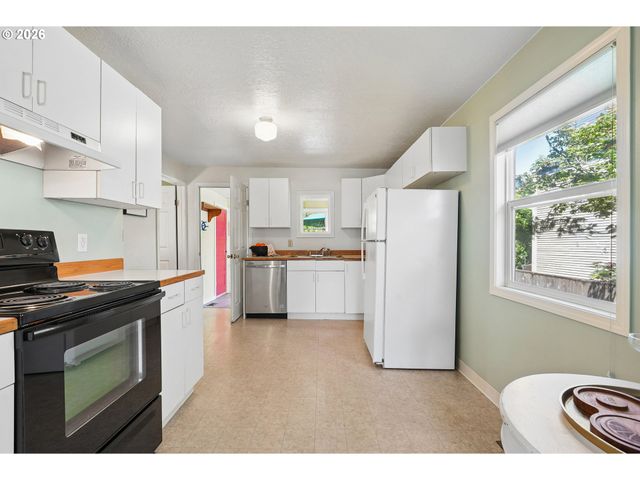 4911 Ne 13TH Ave, Portland, OR 97211
