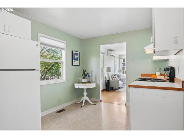 4911 Ne 13TH Ave, Portland, OR 97211