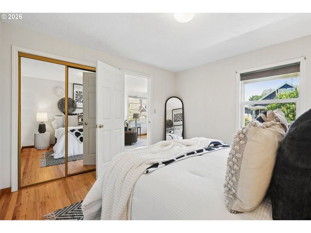 4911 Ne 13TH Ave, Portland, OR 97211