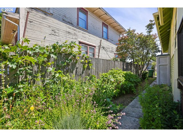 4911 Ne 13TH Ave, Portland, OR 97211