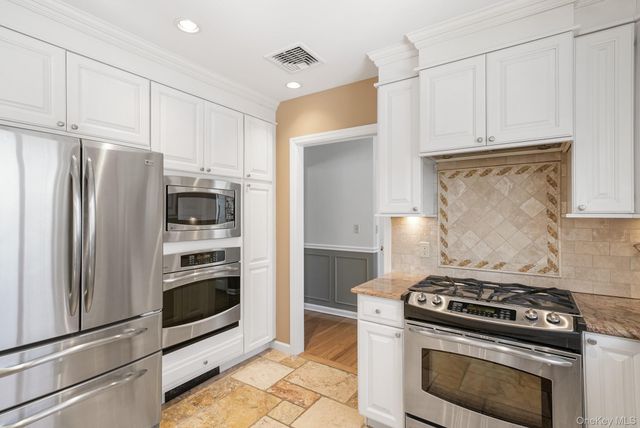 100 Yale Road, Hartsdale, NY 10530