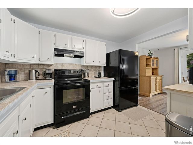 127 Placer Avenue, Longmont, CO 80504