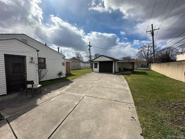 7166 Pardee Road, Taylor, MI 48180