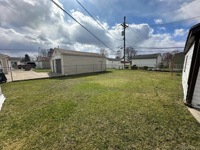 7166 Pardee Road, Taylor, MI 48180