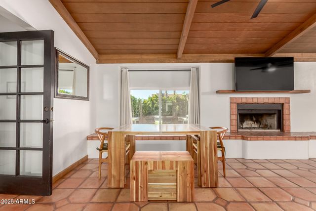 19634 N 12TH Place, Phoenix, AZ 85024