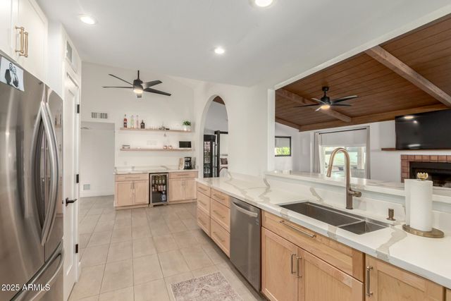 19634 N 12TH Place, Phoenix, AZ 85024