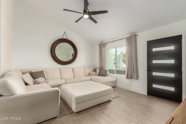 19634 N 12TH Place, Phoenix, AZ 85024