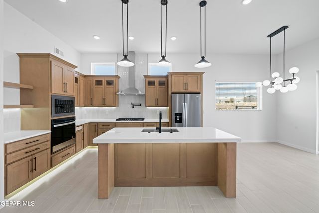 3932 Surmise Street, El Paso, TX 79938