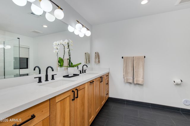 4332 N 39TH Street, Phoenix, AZ 85018