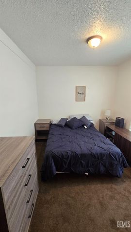 6021 Almendra Avenue C, Bakersfield, CA 93309