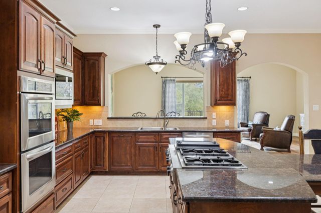 110 Wampum WAY, Seguin, TX 78155