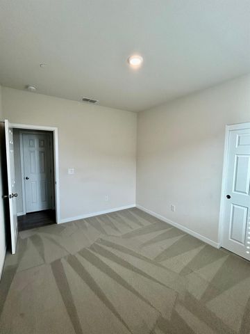 2261 Redhaven St, Marysville, CA 95901