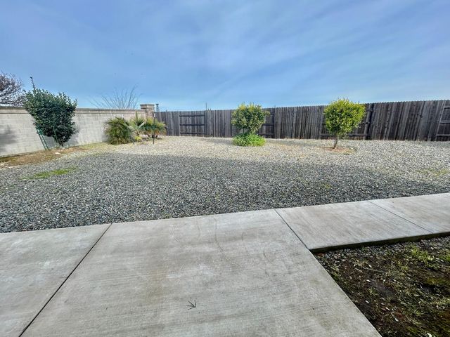 2261 Redhaven St, Marysville, CA 95901