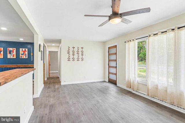 529 OLD YORK RD, New Cumberland, PA 17070
